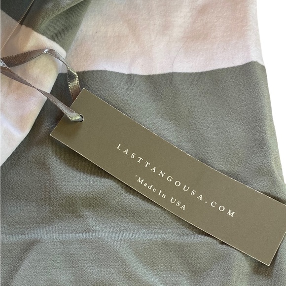 Last Tango knit v neck tank gray and white - Picture 4 of 4